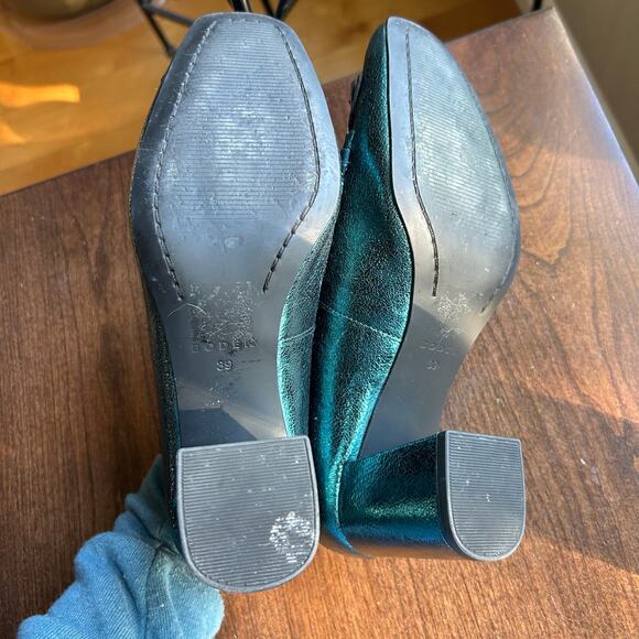 Boden Iris Ghillie Heeled Loafers in ponderosa pine metallic coated leather 39 8 - Picture 5 of 8